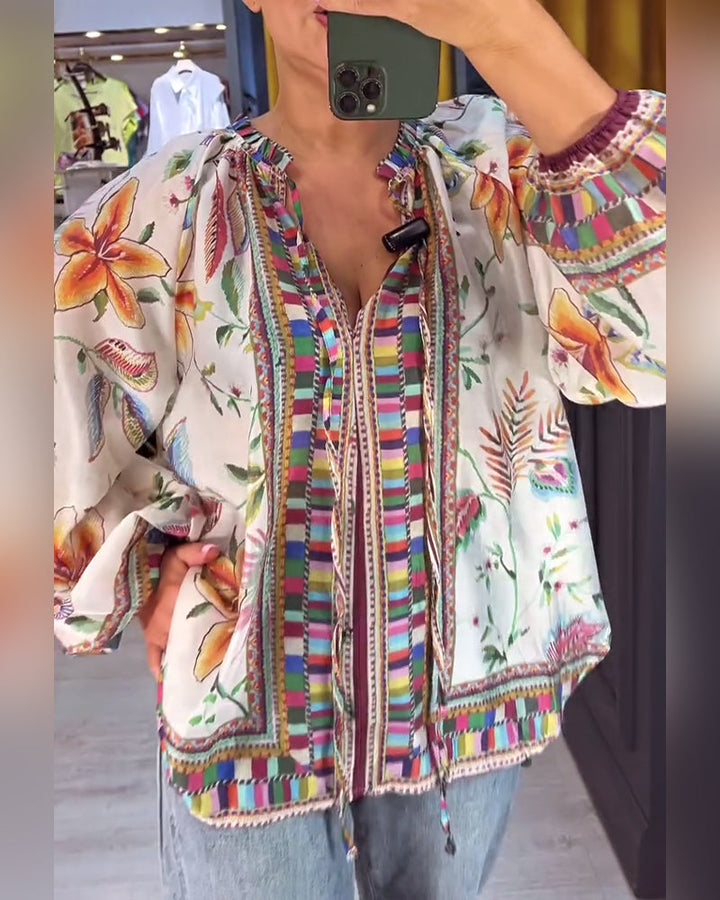 V-neck Blouse With A Trendy Print