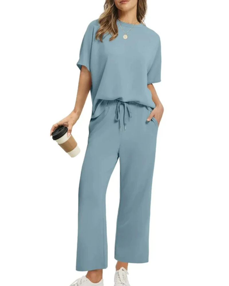 CALVAREE™ | Everyday Comfort Outfit