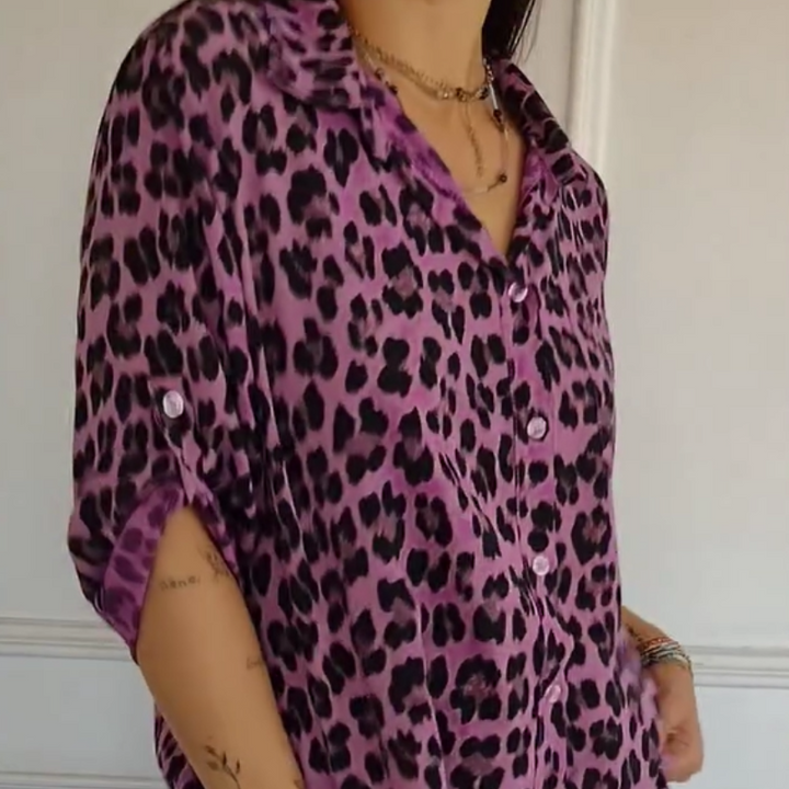 Stylish Shirt with Leopard Print and Adjustable Sleeves