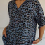 Stylish Shirt with Leopard Print and Adjustable Sleeves
