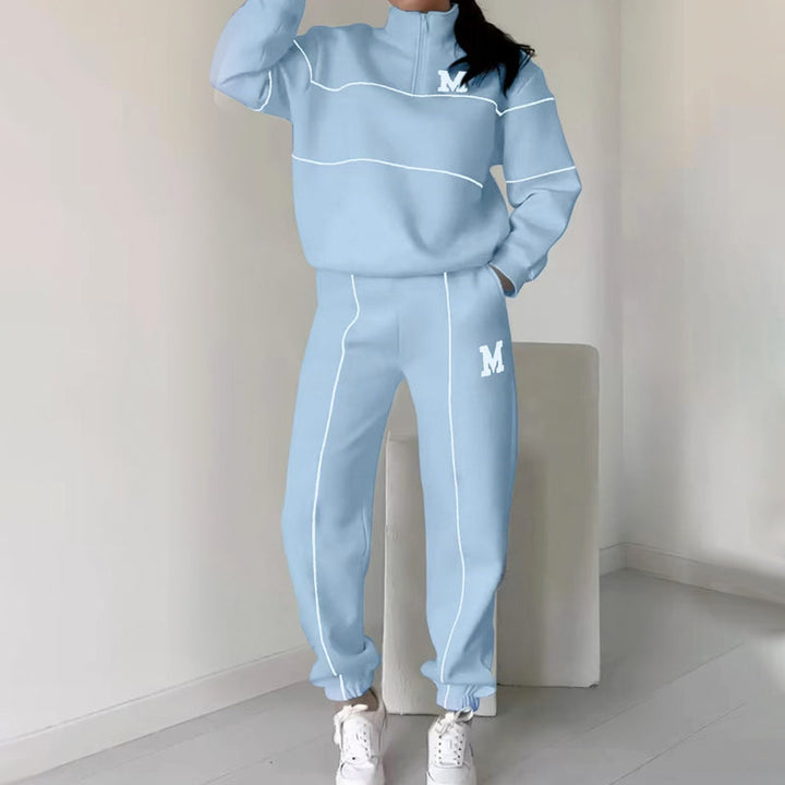 Women's Comfortable and Trendy Tracksuit Set