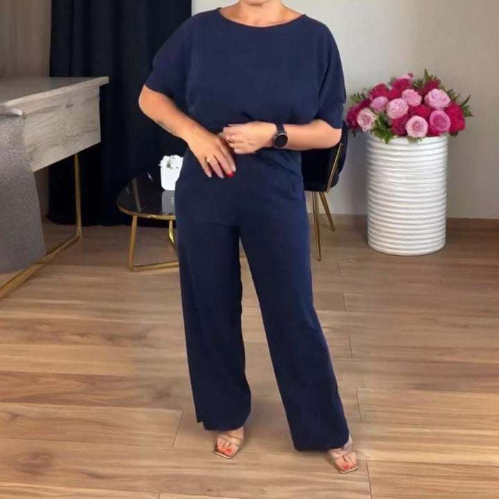 Elegant 3-piece set including a long cardigan